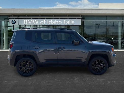Used 2023 Jeep Renegade Altitude AWD/4WD image 8