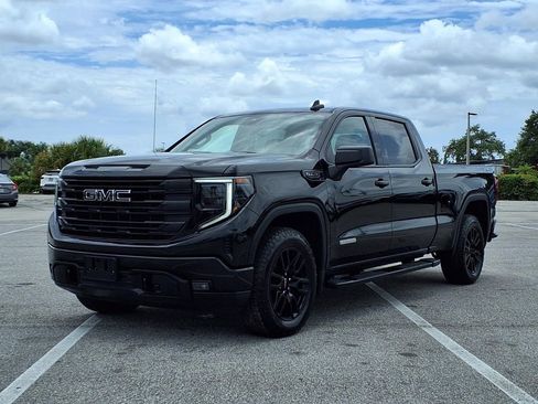 Used 2024 GMC Sierra 1500 Elevation w/ LPO, Elevation Black Package AWD/4WD image 3