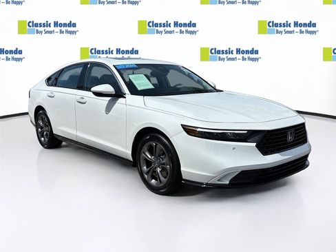 Certified 2025 Honda Accord EX-L image 1
