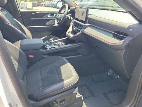 Used 2026 Ford Explorer ST w/ Sun And Sound Package AWD/4WD image 17