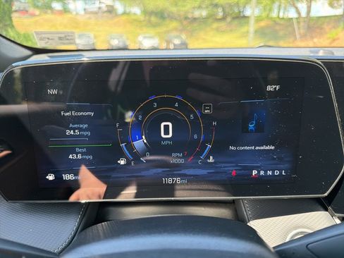 Used 2025 Chevrolet Equinox LT w/ Safety and Technology Package image 12