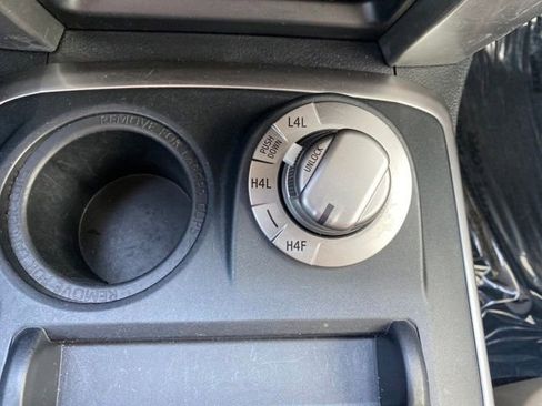 Used 2023 Toyota 4Runner Limited image 24