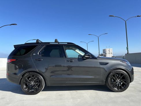 Used 2017 Land Rover Discovery HSE Luxury image 5