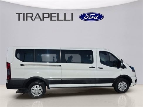 Used 2023 Ford Transit 350 XLT image 5
