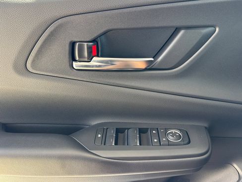New 2027 Toyota Prius FWD image 10