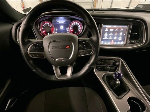 Used 2022 Dodge Challenger R/T Scat Pack w/ Dynamics Package image 5