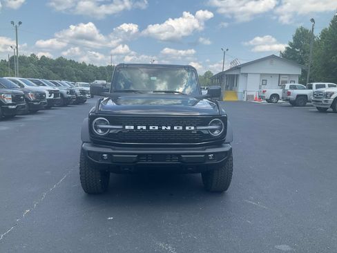 New 2026 Ford Bronco Outer Banks w/ Sasquatch Package AWD/4WD image 2