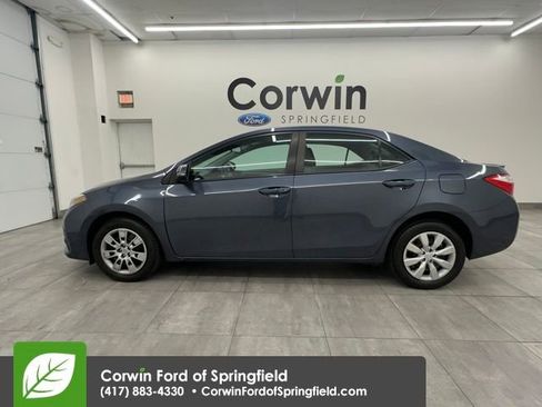 Used 2015 Toyota Corolla L image 2