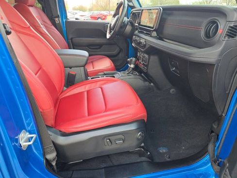 Used 2024 Jeep Wrangler Unlimited Rubicon 392 AWD/4WD image 6