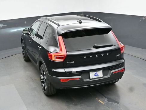 Used 2024 Volvo XC40 B5 Plus w/ Climate Package image 48