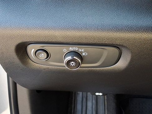 Used 2023 Chevrolet Traverse RS w/ LPO, Floor Liner Package AWD/4WD image 25