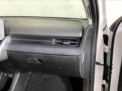 Used 2024 Hyundai Ioniq 5 SE RWD image 16