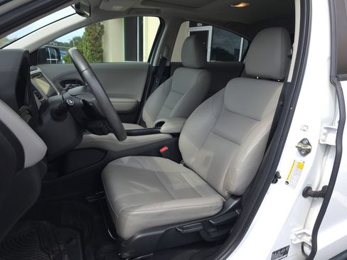 Used 2017 Honda HR-V EX-L image 13