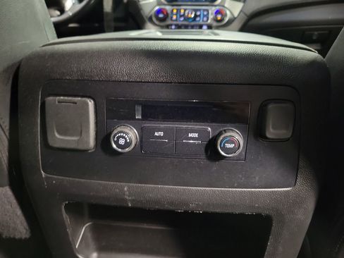 Used 2020 Chevrolet Tahoe LT AWD/4WD image 25