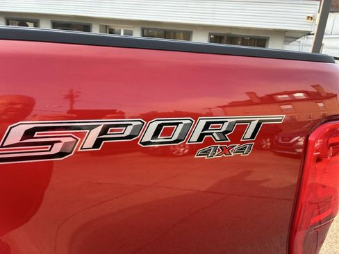 Used 2019 Ford Ranger XLT w/ Equipment Group 302A Luxury AWD/4WD image 12