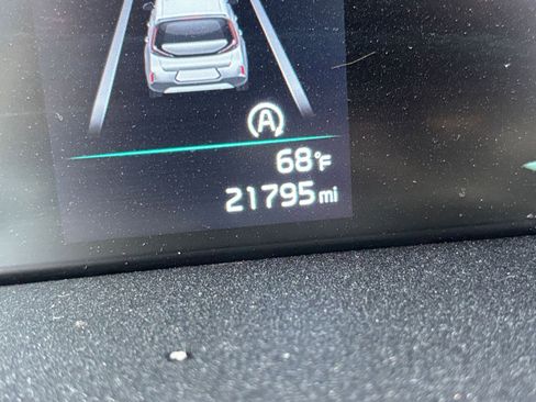 Used 2025 Kia Soul LX w/ LX Technology Package image 38