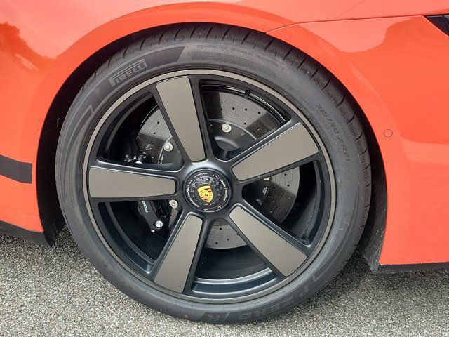Certified 2026 Porsche 911 GTS RWD image 15
