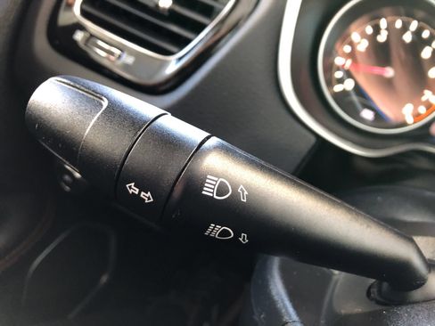 Used 2019 Jeep Compass Limited AWD/4WD image 33