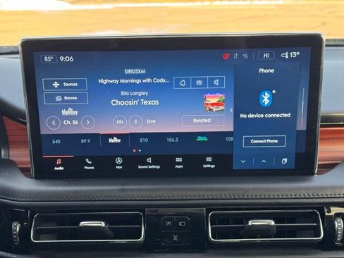 Used 2022 Lincoln Nautilus Reserve w/ Equipment Group 201A image 18