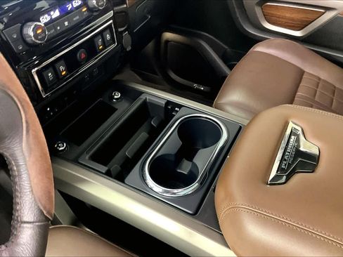 Used 2024 Nissan Titan Platinum Reserve w/ Moonroof Package AWD/4WD image 16