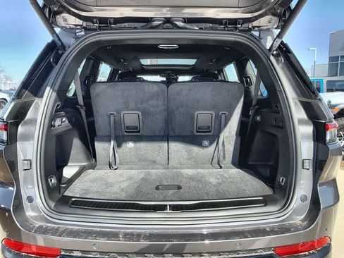 New 2025 Jeep Grand Cherokee L Limited w/ Luxury Tech Group II AWD/4WD image 22