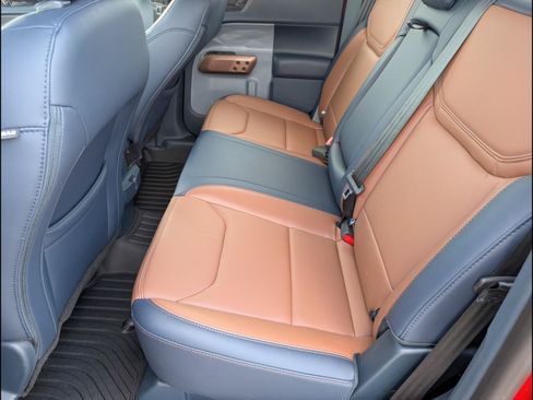 Used 2024 Ford Maverick Lariat FWD image 10