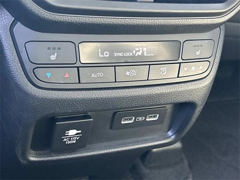 Used 2023 Honda Pilot Elite image 25