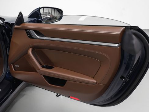 Certified 2020 Porsche 911 Carrera 4S image 32