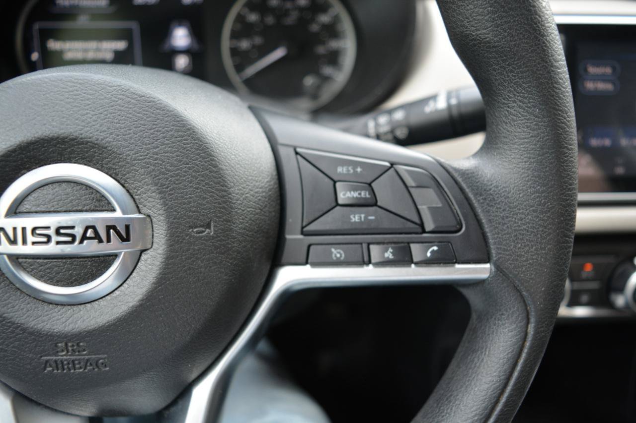Used 2021 Nissan Versa SV FWD image 26