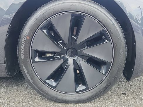 Used 2025 Tesla Model 3 Long Range RWD image 8