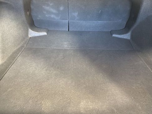 Used 2021 Toyota Corolla LE image 23