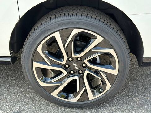 New 2027 Lincoln Navigator L Black Label AWD/4WD image 20
