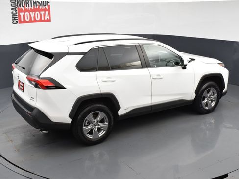 Used 2025 Toyota RAV4 XLE AWD/4WD image 19
