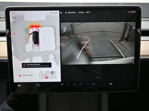 Used 2023 Tesla Model 3 Standard Range image 7