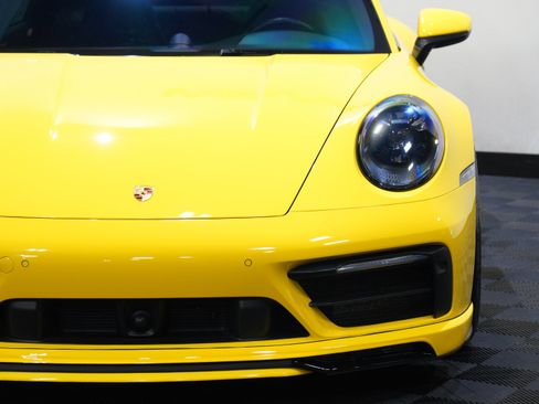 Used 2020 Porsche 911 Carrera 4S w/ Sport Package AWD/4WD image 10