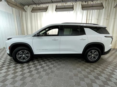 Certified 2024 Chevrolet Traverse LT FWD image 15