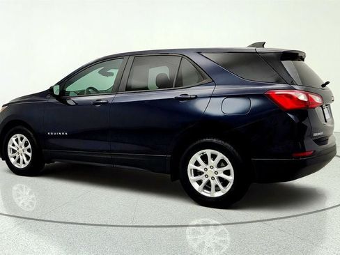 Used 2020 Chevrolet Equinox LS w/ LS Convenience Package FWD image 7