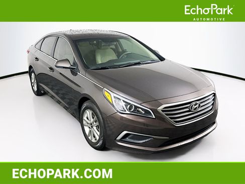 Used 2017 Hyundai Sonata SE FWD image 1