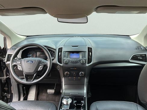 Used 2019 Ford Edge SE FWD image 29