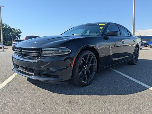 Used 2021 Dodge Charger SXT w/ Blacktop Package RWD image 8