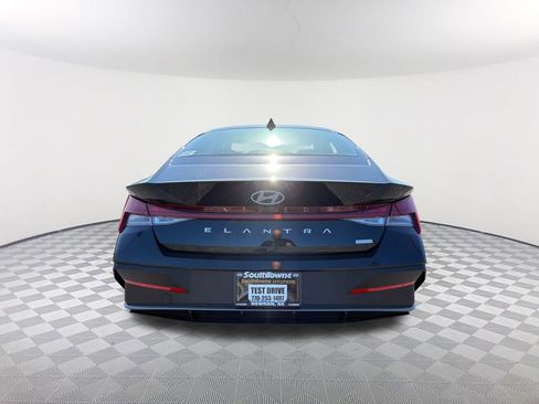 New 2026 Hyundai Elantra Blue image 6