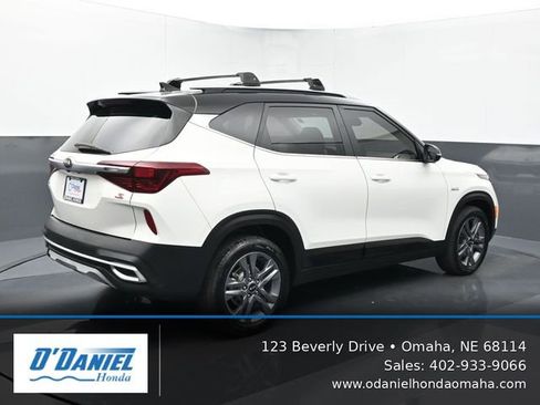Used 2021 Kia Seltos S AWD/4WD image 6