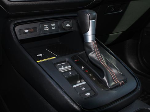 Used 2025 Honda CR-V Sport-L image 15