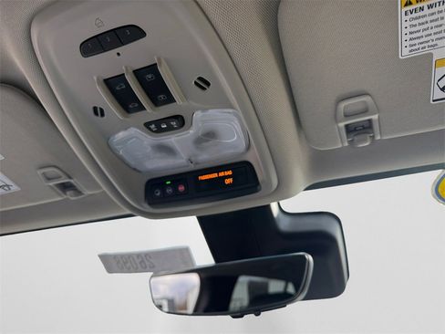 Used 2021 Buick Encore GX Essence w/ Advanced Technology Package image 27