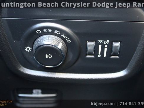 Used 2022 Jeep Grand Cherokee L Overland image 20