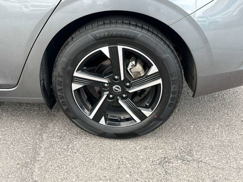 Used 2024 Nissan Sentra SV FWD image 7