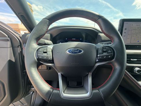 Certified 2025 Ford Explorer ST-Line w/ ST-Line Street Pack AWD/4WD image 11