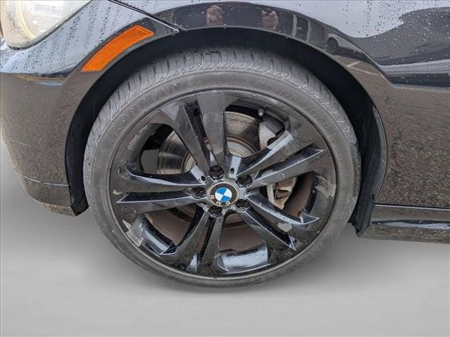 Used 2011 BMW 335i xDrive Sedan AWD/4WD image 10
