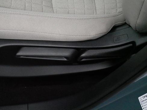 Used 2023 Honda HR-V LX image 20