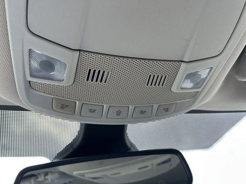 Used 2021 Ford Edge SEL w/ Convenience Package image 36